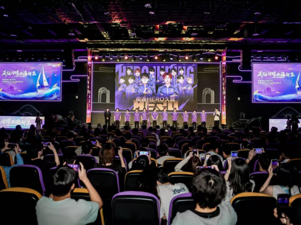 他就感受到 他就感受到